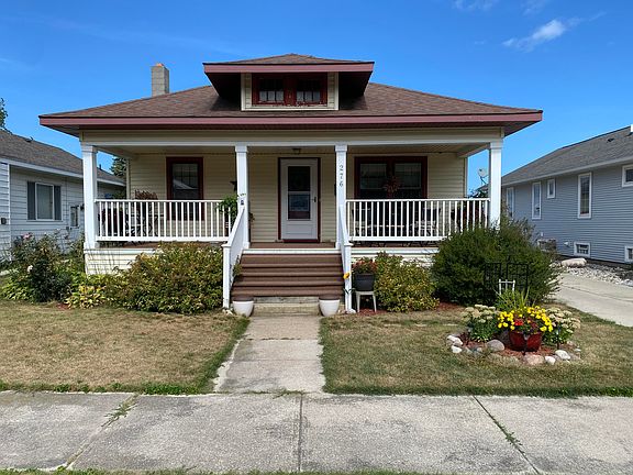 4th image of 276 S Lake St