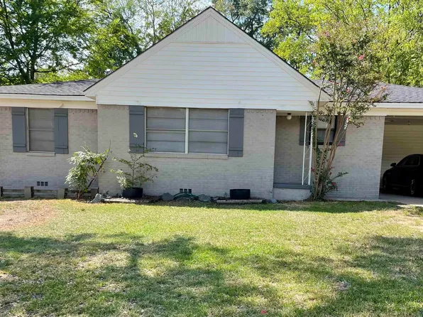 1207 Centenary Dr, Longview, TX 75601