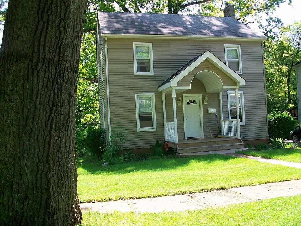 1st image of 15 Arch St