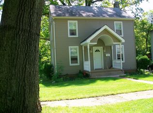 15 Arch St, Ogdensburg, NJ 07439