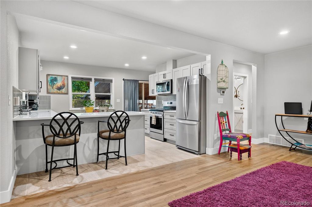 1004 W 8th Street