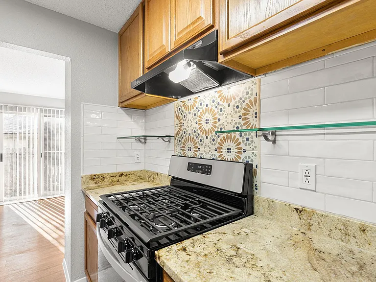 413 Country Aire Dr — Photo 12