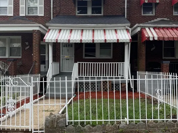 1636 Fort Davis St SE, Washington, DC 20020