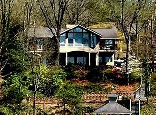 10019 Bora Bora Dr, Tega Cay, SC 29708