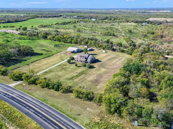 2485 N Preston Rd, Gunter, TX 75058