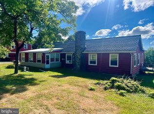1456 N Hanover St, Pottstown, PA 19464