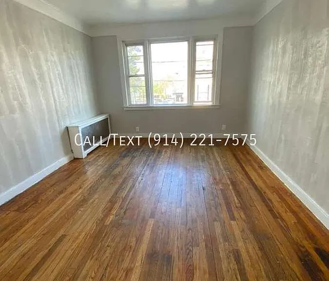 80 Linden St #1 — Photo 8