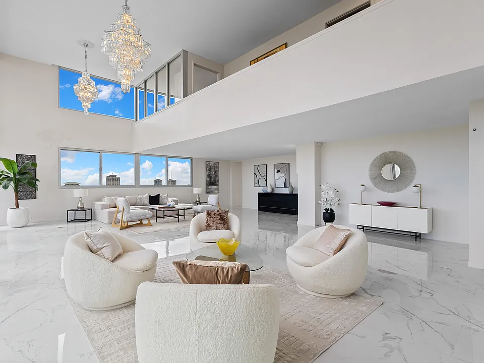 555 University Ave #1
