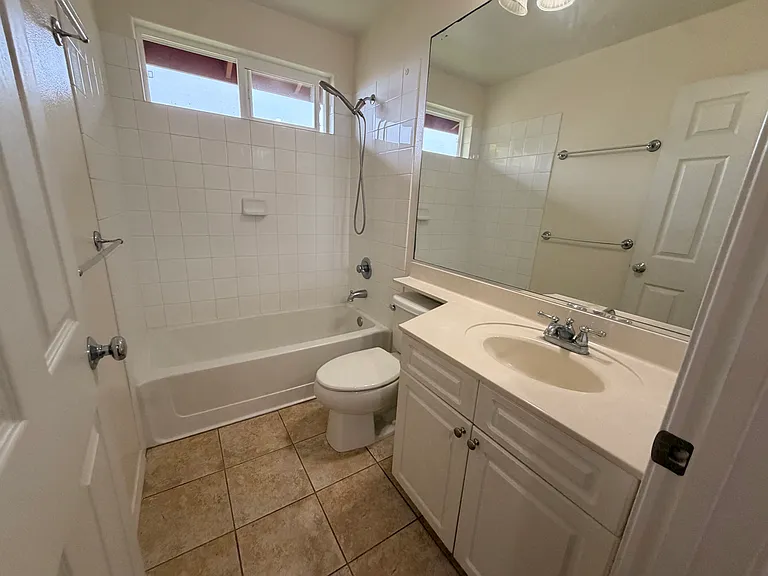 75-679 Lalii Pl — Photo 17
