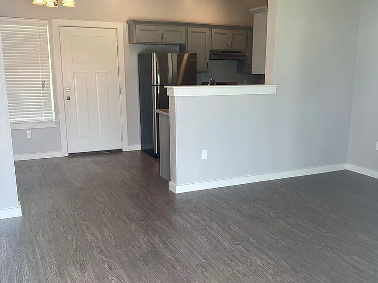 40 Q St NW #705 — Photo 2
