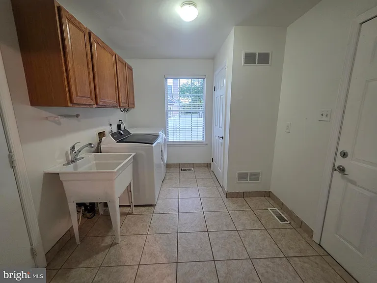 138 Persimmon St — Photo 44