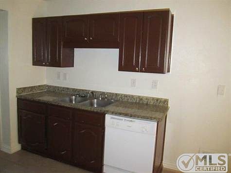 3rd image of 1024 Opal Dr