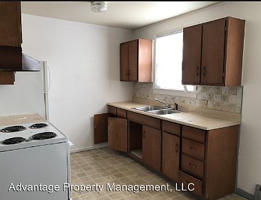 2nd image of 619 W Bennett St APT 2
