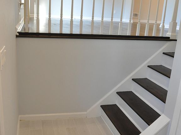 Front door entry/foyer area