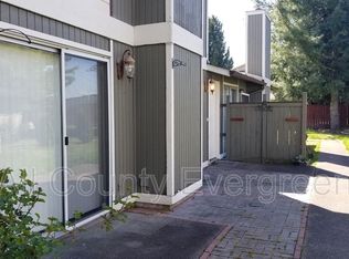 904 31st St NE APT B, Auburn, WA 98002