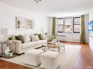 8330 Vietor Ave #529, Flushing, NY 11373