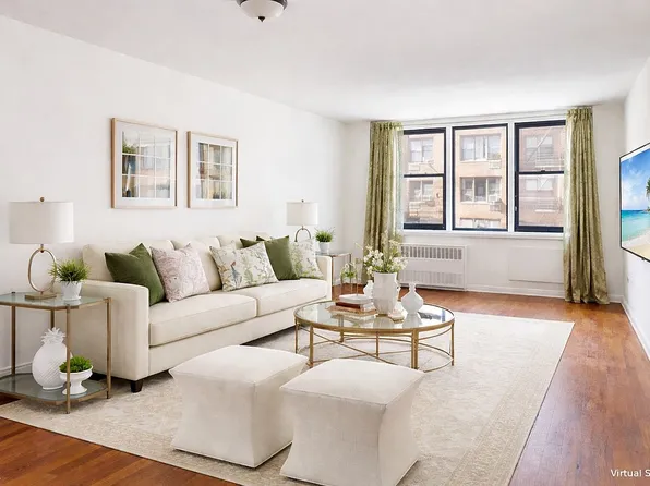 8330 Vietor Ave #529, Flushing, NY 11373