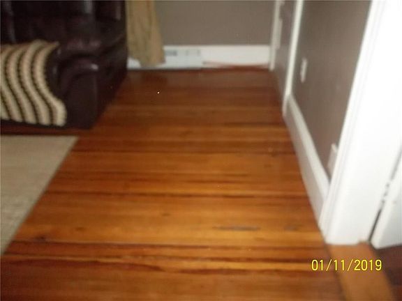 5th image of 17 Nashua St