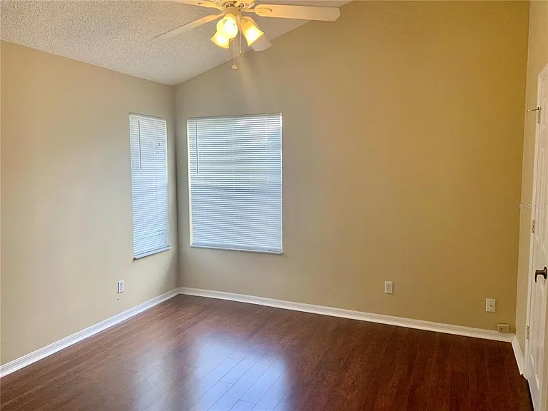 3878 Kingston Oaks Cv — Photo 9