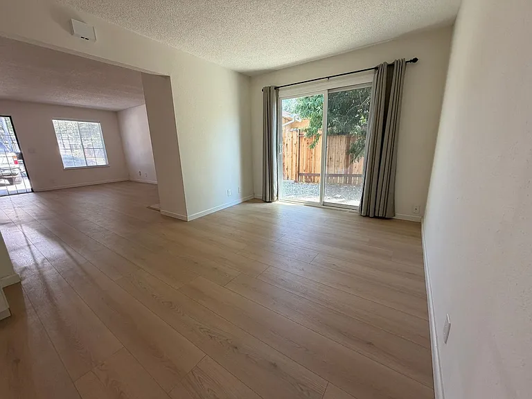 5061 Shell St — Photo 41