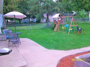 8000 W Grantosa Dr, Milwaukee, WI 53218