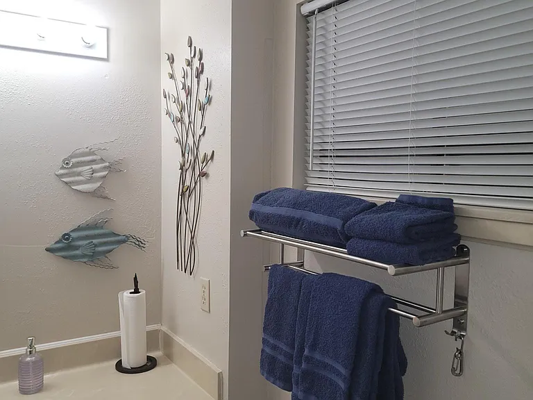 300 Yacht Club Dr #17A — Photo 8