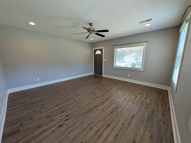 3704 Fairview St SW — Photo 2