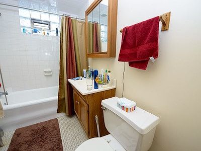 5th image of 5550 N Glenwood Ave APT 3W