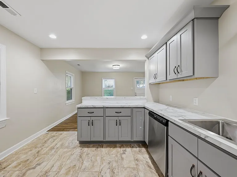1224 Shirley Rd — Photo 10