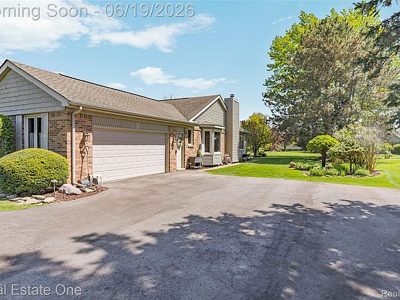 2nd image of 25550 Wixom Rd