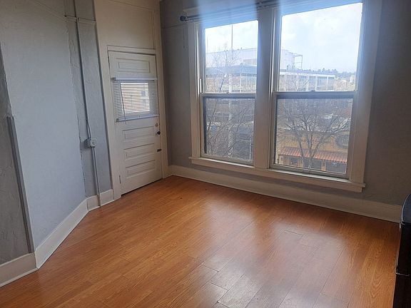 5th image of 129 N Cortez St #303