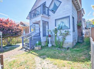635 S 9th St, Coos Bay, OR 97420
