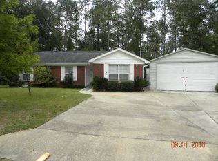 37 Ridgewood Ct, Daleville, AL 36322