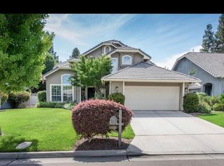 9238 N Mount Vernon Dr, Fresno, CA 93720