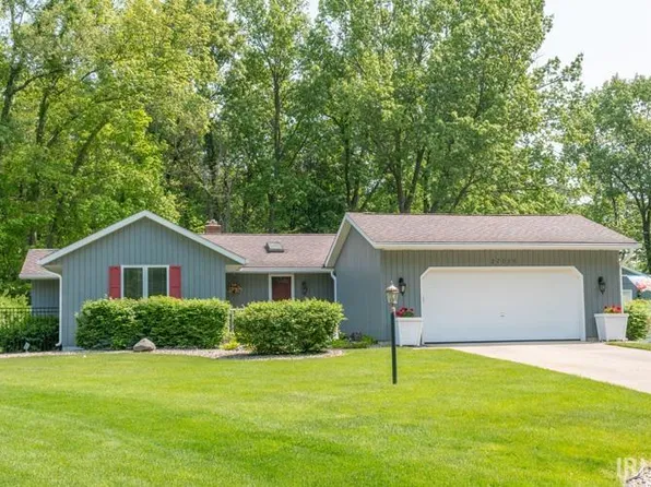 27029 Corry Ln, Elkhart, IN 46514