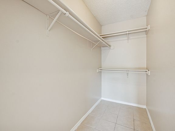 4th image of 1400 Clamp Ave Suite 204