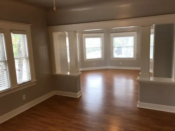 404 12th St APT 202, Sacramento, CA 95814