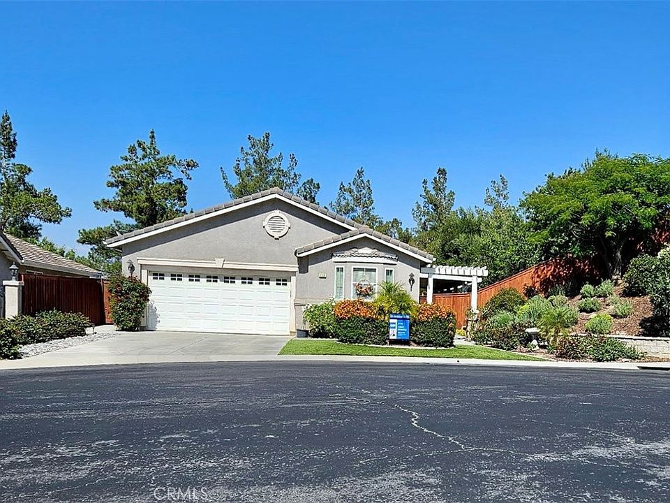 1st image of 140 McCarron Way
