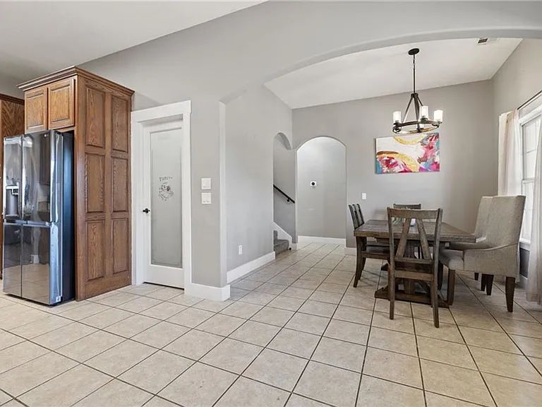 1406 N Latisha Ln — Photo 6
