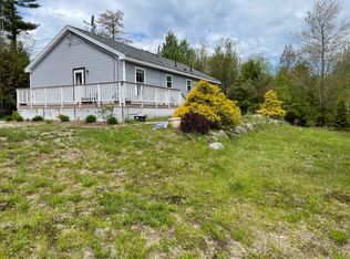 55 Crabtree Cir, Hancock, ME 04640
