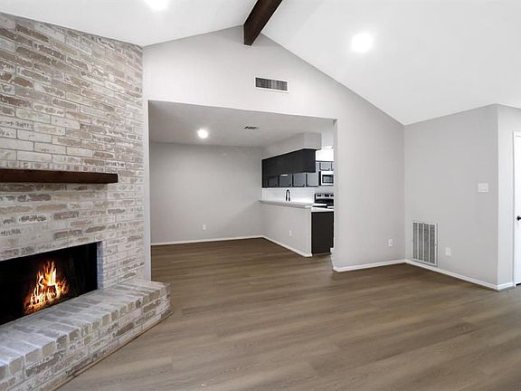 4th image of 12154 Stone West Dr