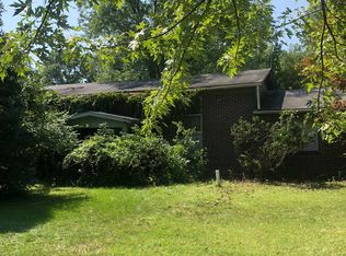 637 Jacobs Station Rd, Saint Charles, MO 63304