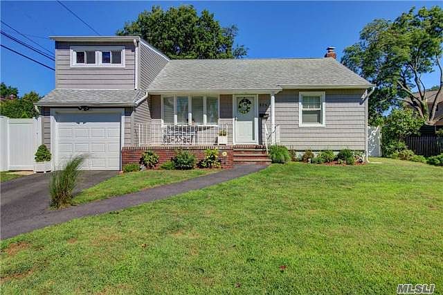 1st image of 525 Kell Pl