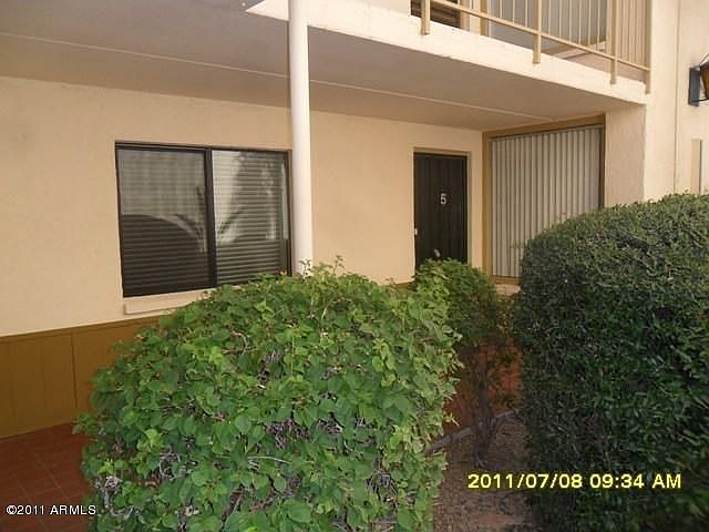 1st image of 3030 E Clarendon Ave Unit 5