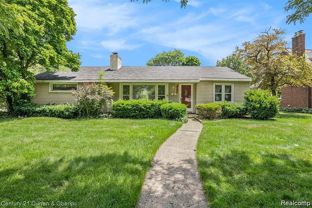 2444 Benjamin Ave photo 1