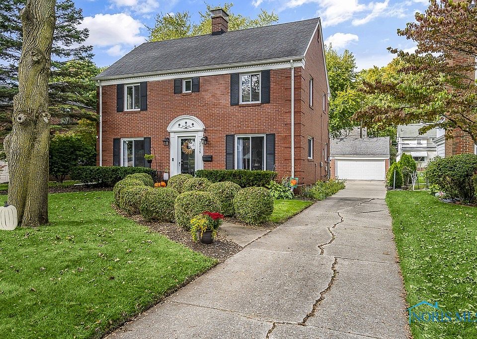 2215 Middlesex Dr, Toledo, OH 43606 Zillow