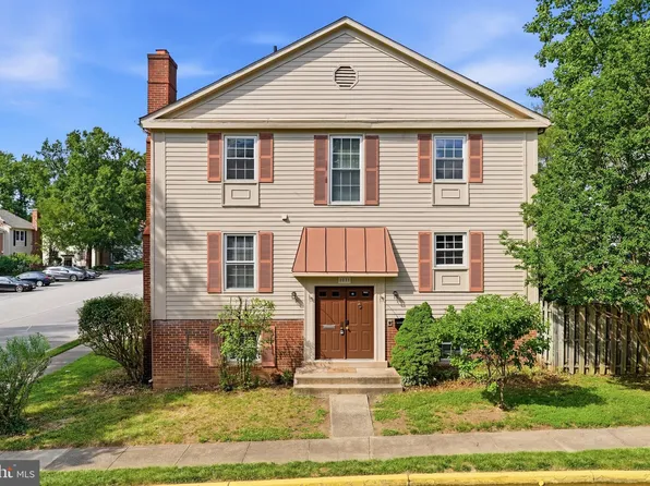 8031 Sleepy View Ln, Springfield, VA 22153