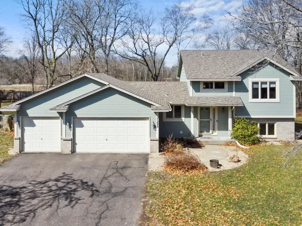 7299 Meadow Ct, Lino Lakes, MN 55014