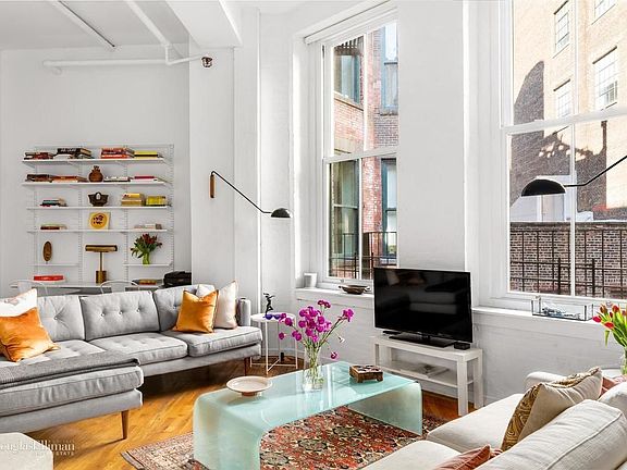 5th image of 66 Crosby St APT 5F