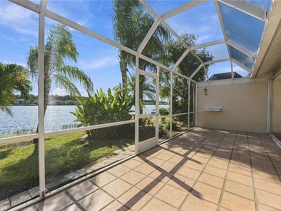 4th image of 2872 W Crown Pointe BLVD